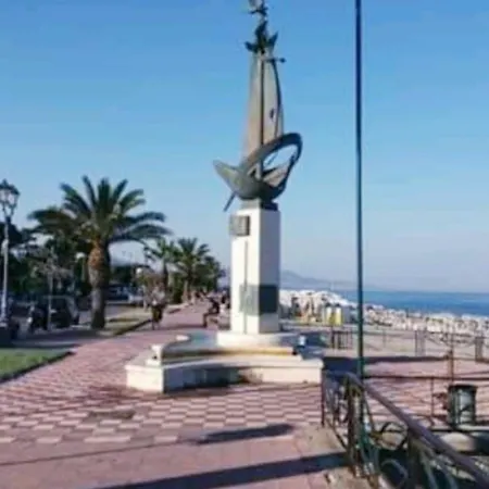 Casa Vacanze Siderno Plus Lägenhet *